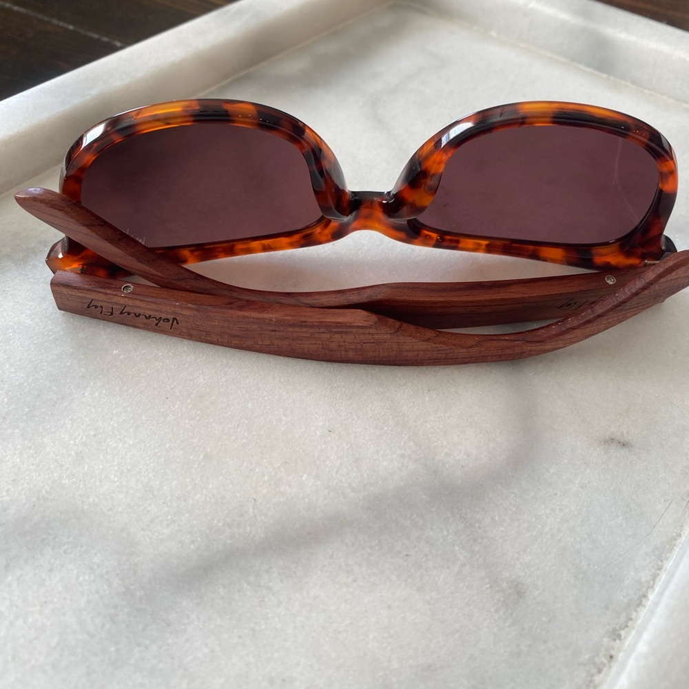 Tortoise Shell Sunglasses - Picture 2 of 5